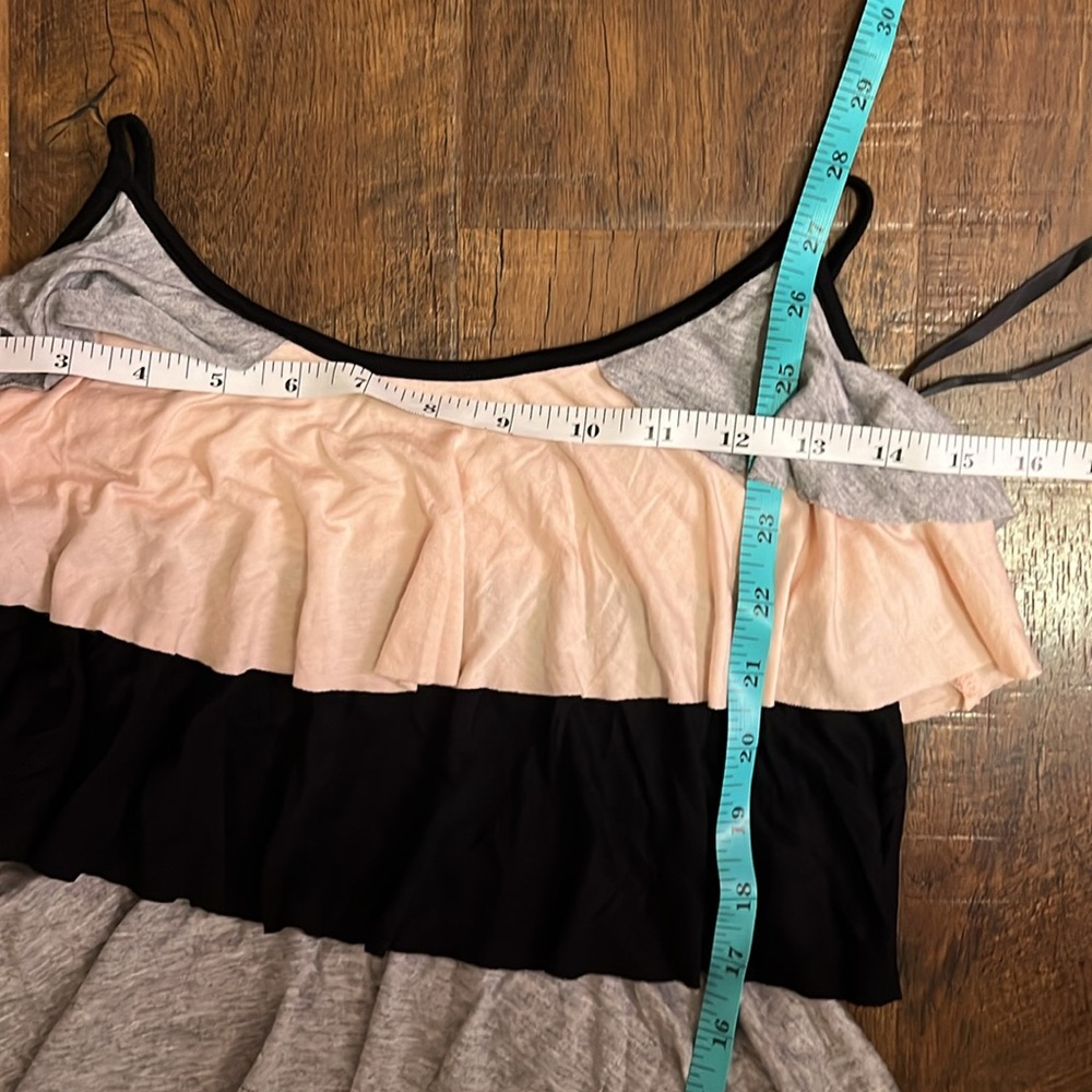 Colorblock Ruffle Dress - Picture 7 of 7